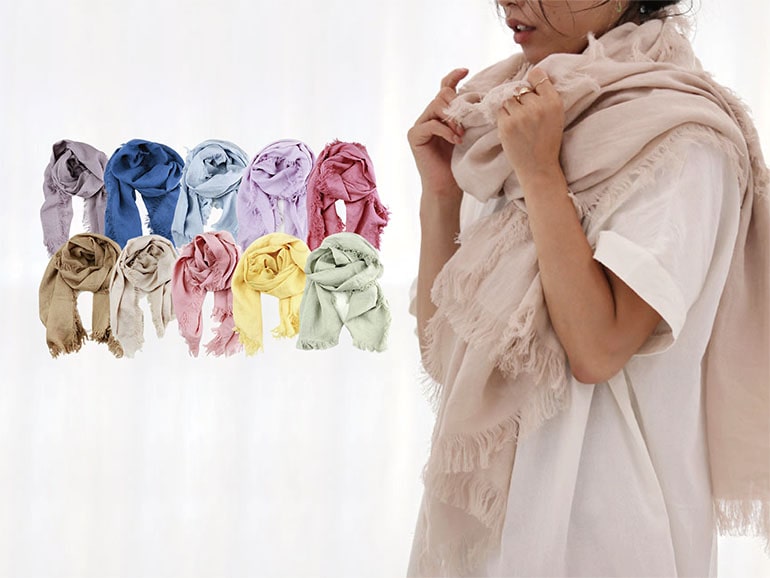 パーソナルカラー別 お肌がキレイに見えるおすすめストール!