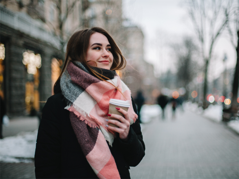 パーソナルカラー別マフラーで顔色をアップ！